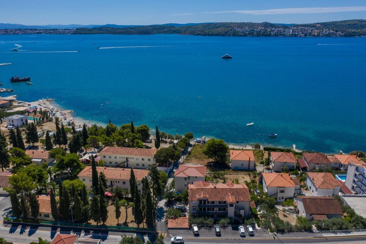 Mar Deluxe Apartments Trogir Exterior photo