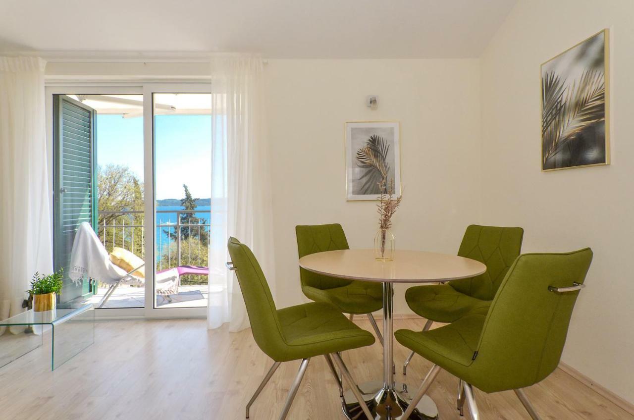 Mar Deluxe Apartments Trogir Exterior photo